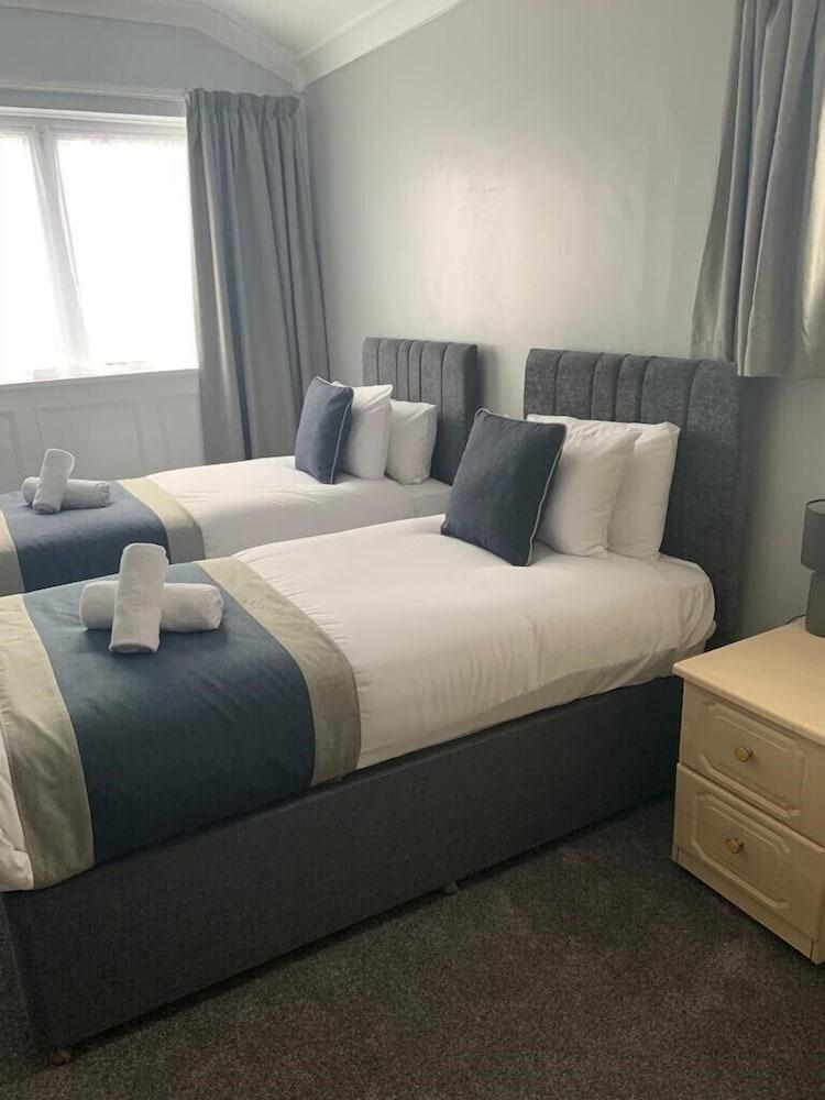 Hotel Cumbria Park